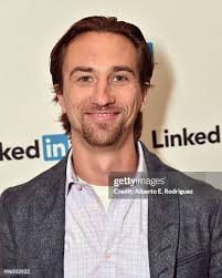 47 The Linkedin Discussion Series Presents The Night Before Photos & High  Res Pictures