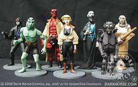 Ualac claims the crown of the apocalypse (which sits invisibly on hellboy's head) then attempts to claim hellboy's right hand. Hellboy Pvc Set Profile Dark Horse Comics