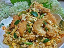 Pelbagai juadah dimasak menggunakan telur masin sebagai bahan asas masakan. Dari Dapur Aida Ayam Masak Butter Telur Masin Salted Egg Butter Chicken