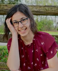 Emily Schutte's Instagram, Twitter & Facebook