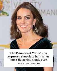 Kate shows why this is the most ageless shade for natural brunettes to  order! See the pictures in the comments 👇