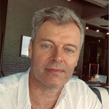 Want to say a big thank you to Adventure Canada for hosting me as a  Researcher-in-Residence during the 2024 Summer season!