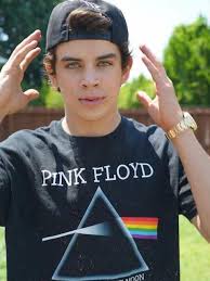 By goalie306 (lauren) with 76,328 reads. How Old Is Hayes Grier