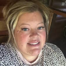 What's the best nail salon to go to for a little girls first mani and pedi?