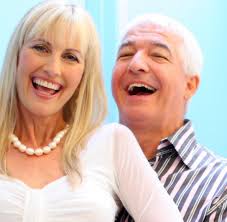 Partnerschaft: Wie Paare mit Love & Pease glücklich werden