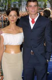 See a detailed josh hartnett timeline, with an inside look at his movies, relationships, awards & more through the years. What Ever Happened To Josh Hartnett Why Star Turned His Back On Mainstream Movies