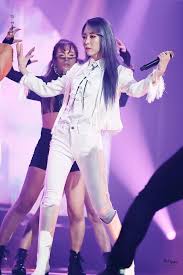 Mamamoo's moonbyul reigns with fierce duality. Moonbyul Mamamoo Queendom Final Moonbyul Mamamoo Cute766