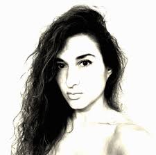 Laura Rosell's Instagram, Twitter & Facebook