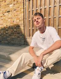 Hrvy S Love Life Everything To Know About Strictly Come Dancing Star S Relationships Hello Boys loren gray has dated 2019 in this video i will show you the new boyfriend of loren gray. strictly come dancing