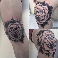 Roma Vaynapel Micheev On Instagram Knee Rose Knee Kneetattoo Tat Tattoo Tattooed Tattoos Ig Israe Tatuagem No Joelho Tatuagem Masculina Braco Tatuagem