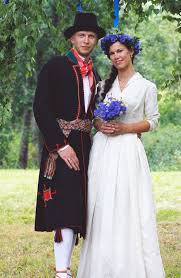 Eesti Pulm A Traditional Estonian Wedding My Own Russian Wedding Traditions Russian Wedding Traditional Outfits