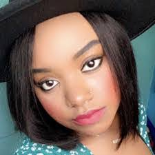 Carmen Labella's Instagram, Twitter & Facebook