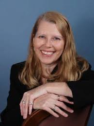 Amazon.com: The Hobbits: The Many Lives of Bilbo, Frodo, Sam, Merry and  Pippin: 0001845118561: Porter, Lynnette: Books