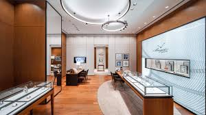 How to Run a Successful Watch Store: The Art of Display