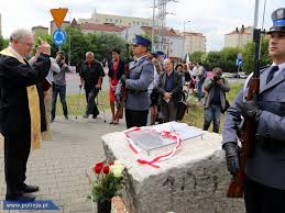 „uwierz, że to, co trudne, kiedyś prostsze będzie! policja (slajd 12): Rondo Kamili Skolimowskiej Aktualnosci Policja Pl