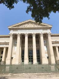 Nimes Mon Escapade Romaine Palais De Justice Nimes Suddelafrance Gard Occitanie Vestigeromain Patri Jardins De La Fontaine Maison Carre Voyage En France