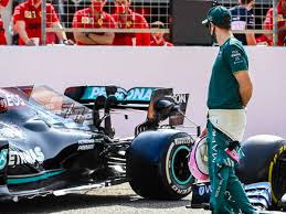 The company was founded by enzo ferrari in 1939 out of alfa romeo's race division as auto avio costruzioni, the company built its first car in 1940. Formel 1 Mercedes Und Vettel Mit Aston Martin Ausgebremst Ferrari Stark