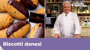 I biscotti al burro sono golosi biscotti che si preparano in modo facile e veloce. Biscotti Danesi Di Iginio Massari Youtube