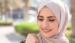 Selain memberikan efek awet muda, senyum juga akan memberikan dampak positif bagi pikiran kita. Tips Wajah Berseri Kekal Awet Muda Figura International