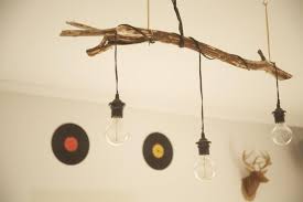 Coole Diy Lampe Ast Mit Gluhbirnen Diy Selbstgemacht Lampe Lampe Diy Lampen Gluhbirne