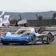 The 720bhp model, driven by the brand's gt3. Volkswagen Smashes Electric Vehicle Record At Nurburgring The Verge