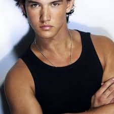 Patrick Ransom (@thehansomransom)