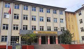 Veliler ve öğrenciler ise anadolu liselerini tercih edebilmek için yep puanlarının açıklanmasını bekledi. Atilla Uras Anadolu Lisesi Taban Puani 2021 Basarilari Yorumlari Adresi