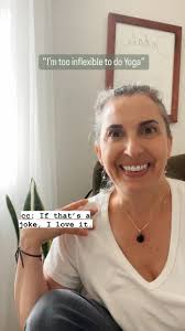 Laura Erdman-Luntz 🧘‍♀️Yoga + Essential Oils (@yoga_essentialoils) ·  Minneapolis, MN