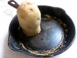 Take out the pan and use a sponge and water to remove the remaining grease. Baking Soda And Potato Trick To Remove Burnt Grease From A Frying Pan Xcleaning Net Your Cleaning Tips