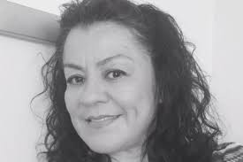 Debra Quesada's Instagram, Twitter & Facebook