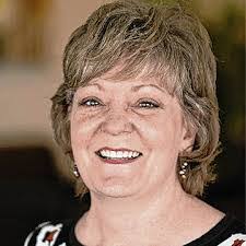 Shari Lentz's Instagram, Twitter & Facebook