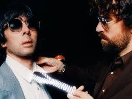 Katie Farris's Instagram, Twitter & Facebook