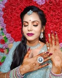 Uma Patel's Instagram, Twitter & Facebook