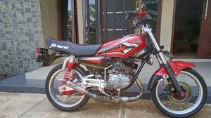 Arikel pada kali ini akan membahas mengenai modifikasi rx king warna biru. Ide Modifikasi Yamaha Rx King Tampil Kerdil Bak Bonsai Berani Meniru Suara Kalbar