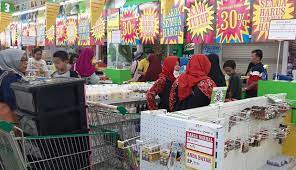 Hero menutup semua gerai giant pada juli nanti karena ingin fokus ke bisnis lain. Tutup Seluruh Gerai Giant Bakal Disulap Jadi Ikea
