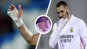 Stay up to date with soccer player news, rumors, updates, social feeds, analysis and more at fox sports. Obyasneno Zasho Veche Poveche Ot 2 G Benzema Igrae S Prevrzka Na Rkata Webcafe Bg