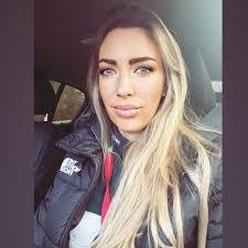 Natalie Donovan's Instagram, Twitter & Facebook