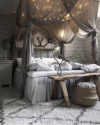 Rose petals and a note: Magnificent Master Bedroom Colors Elegant Modern Bench Foot Board Pink And White Bedroom Tan Neutral Farm Home Bedroom Bedroom Decor Bedroom Design