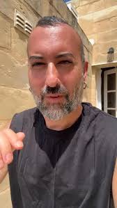 I’m truly, honestly, whole heartedly, legitimately wondering tho.. , Help. 