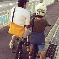 nicca s by a k on instagram 襷かけのテープをつける前のサコッシュで自転車お出かけ 帆布 バッグ サコッシュ マスタード ブルー ショルダー ハンドメイド 手作り ミシン 趣味 bag shoulderbag handmade サコッシュ 帆布 バッグ