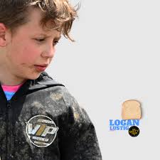 Logan Lustig's Instagram, Twitter & Facebook