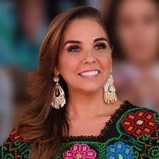 Jan Carrillo's Instagram, Twitter & Facebook