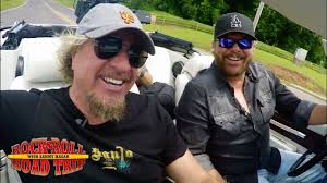 Toby Keith and Sammy Hagar Play 'Rum Is The Reason'