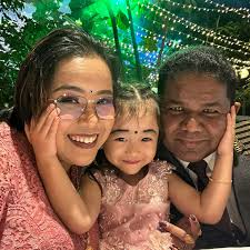 Daviana Shop Dina...