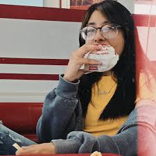 Michelle Settle (@superfuncookieeater) • Instagram photos and videos