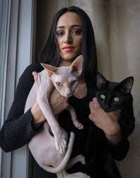 It turned out that the hairlessness was not a product of breeding, but of abuse. Not What You Sphynx Women Bought Pricey Hairless Felines That Grew Fur News 1130