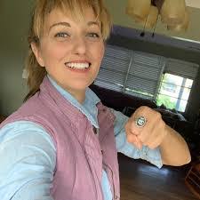 Nichole Bishop's Instagram, Twitter & Facebook