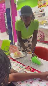 Cuando trabajas en una heladería