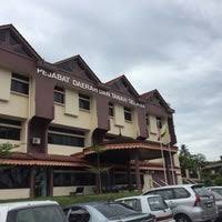 Pejabat daerah dan tanah batang padang (pdtbp) terletak di pekan tapah, batang padang, negeri perak. Pejabat Daerah Dan Tanah Selama Regierungsgebaude