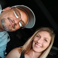 Controlling algae in swimming pool